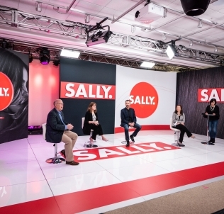 Case Study: Sally Beauty Leadership Summit (online)